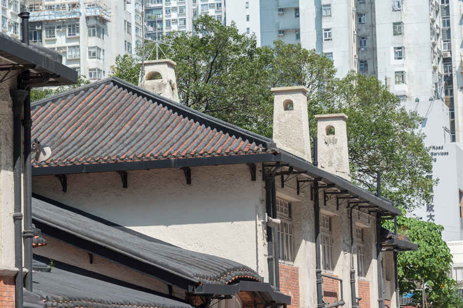 1908年落成的香港皇家遊艇會，反映了二十世紀初的建築特色。