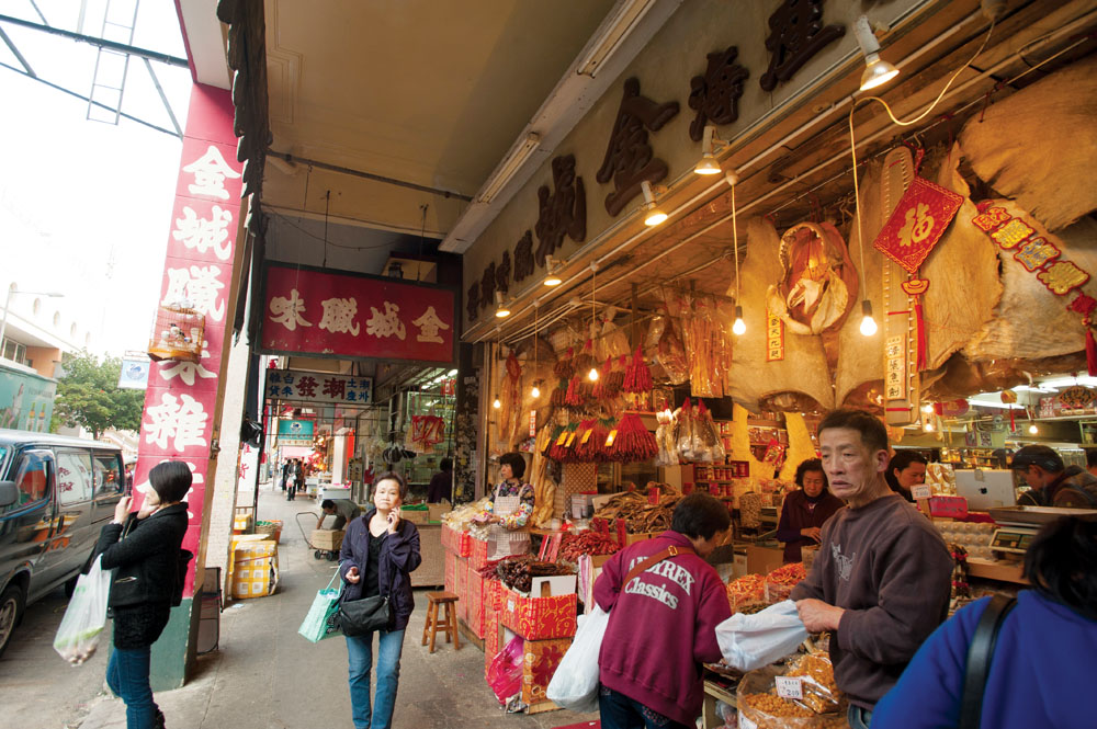 即使搬離九龍城，不少老主顧也會專程跑回九龍城，尋找他們的家鄉味道，但隨著發展，傳統潮州老店也開始買少見少。