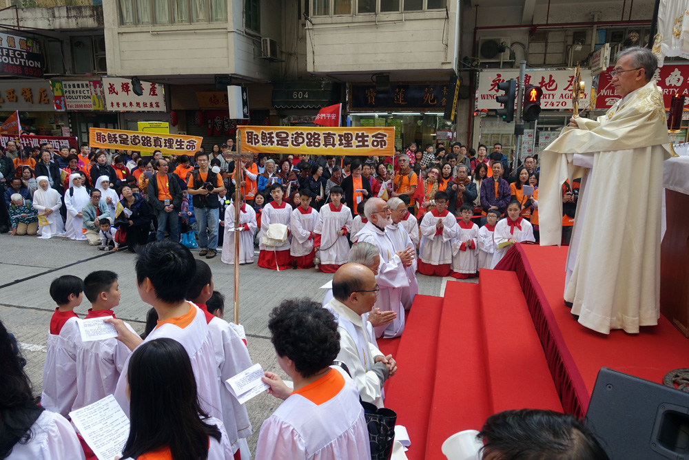 每年不少宗教團體舉行儀式，可見香港對不同宗教的包容。