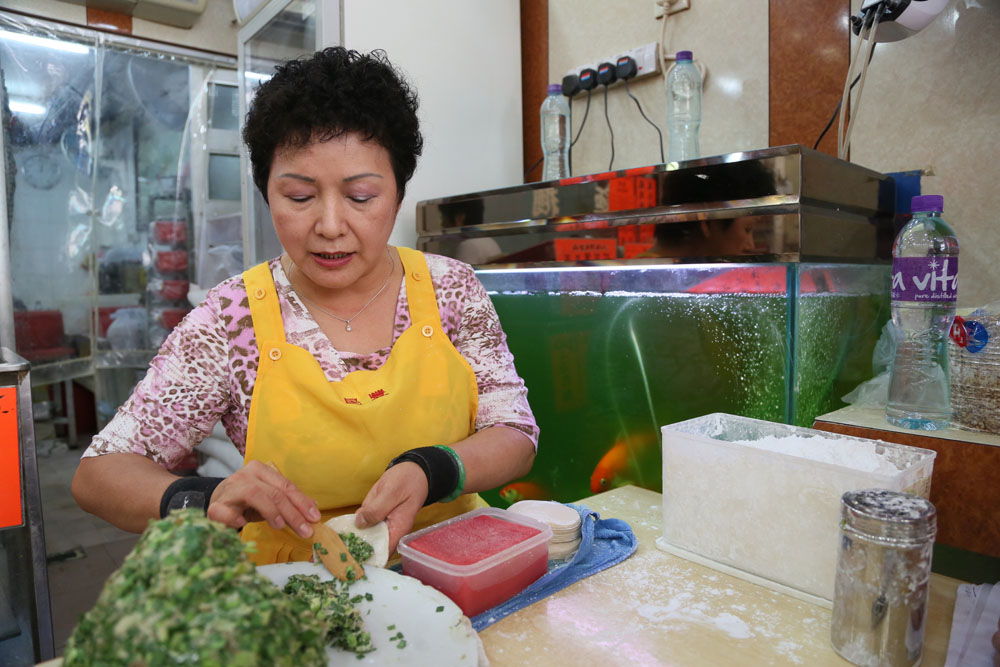 蔣太一手包餃子的好功夫是向台灣的湖南表姐夫學來，她對食物的敏銳觸覺，為民豐打響名堂。