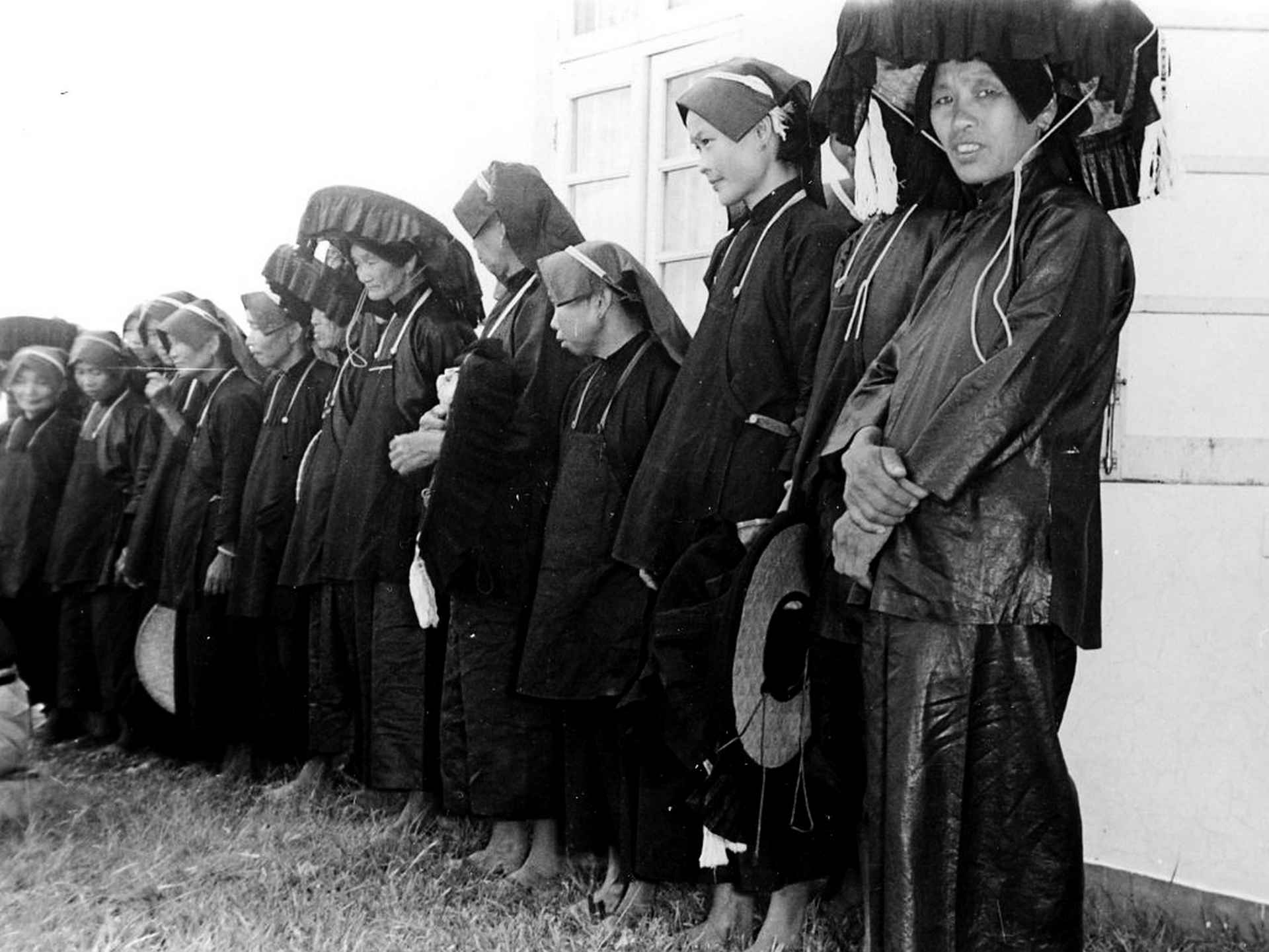 昔日農村婦女除了擔任家中田野的要務外，尤其注重宗教禮祭上的事情。（圖片/ 香港社會發展回顧項目）