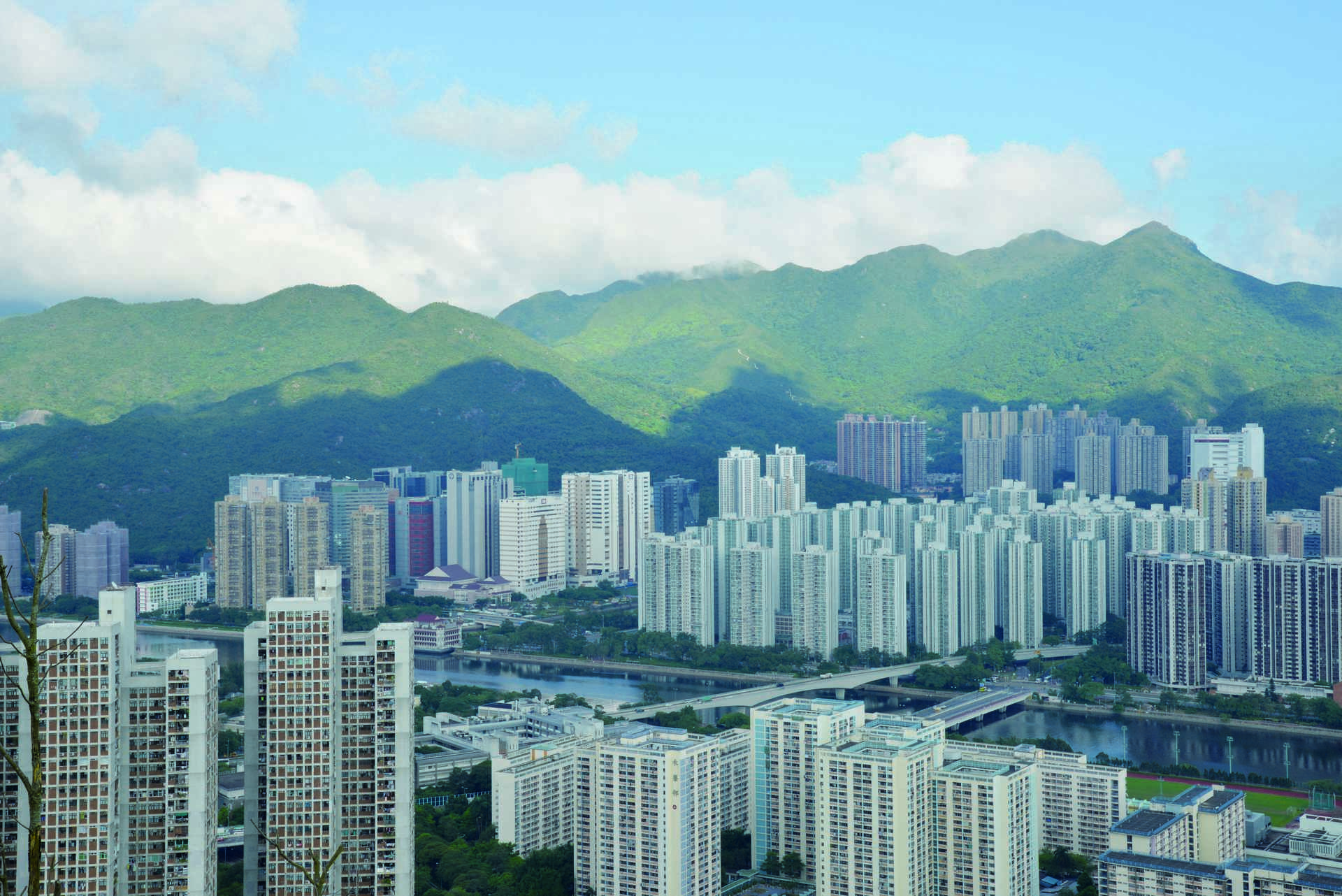 沙田早已成為香港新市鎮的表表者，居住人口也是全港十八區中最多。